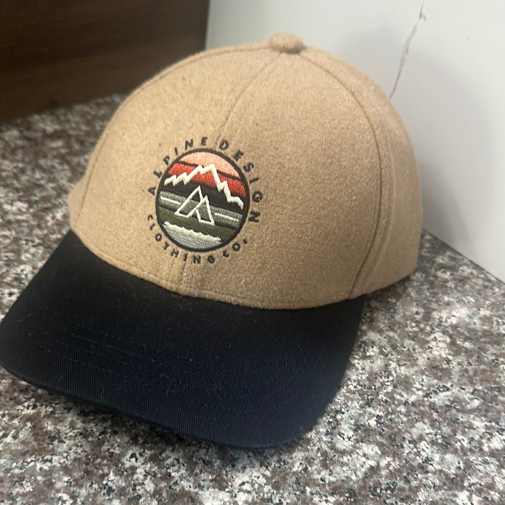 Alpine Design Brown and Black Adventure Cap
